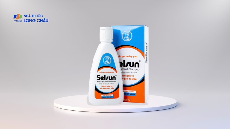 Dầu gội Selsun Rohto hỗ trợ làm sạch gàu, ngăn ngừa gàu hiệu quả