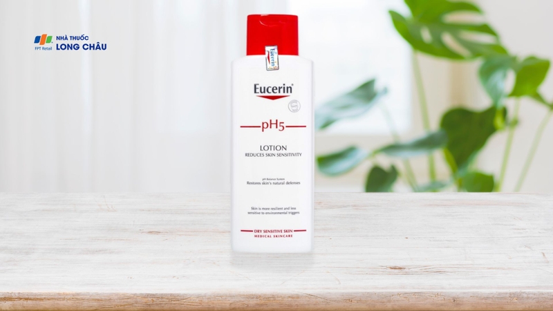 00008550_sua_duong_the_eucerin_ph5_danh_cho_da_nhay_cam_a884dd094e 00008550-sua-duong-the-eucerin-ph5-danh-cho-da-nhay-cam.jpg