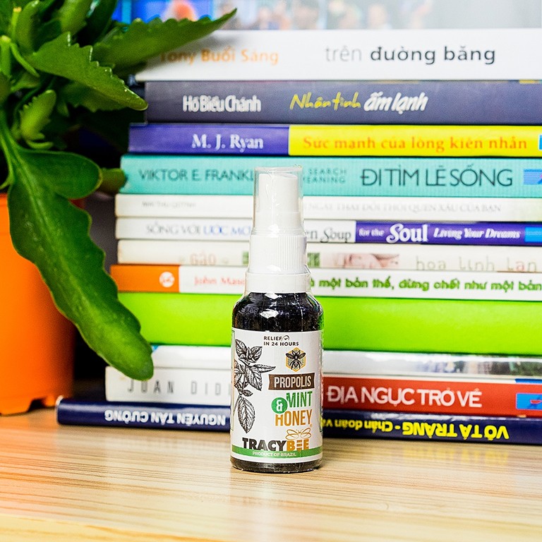 Keo ong xanh Tracybee Propolis Mint & Honey vị bạc hà giúp giảm đau, viêm họng, ho do nhiễm khuẩn (30ml)