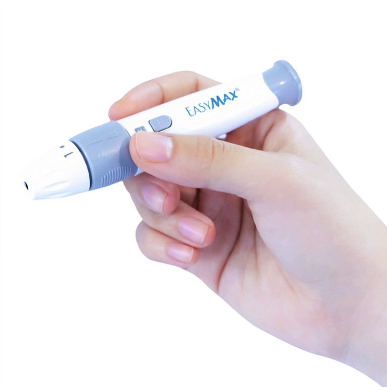 Má́y thử đường huyết Easy Max Mini hỗ trợ đo lượng đường trong máu