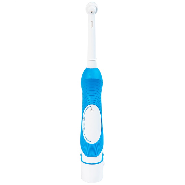 Bàn chải đánh răng pin Oral-B Pro Health DB4510 loại bỏ được mảng bám và vết ố trên răng