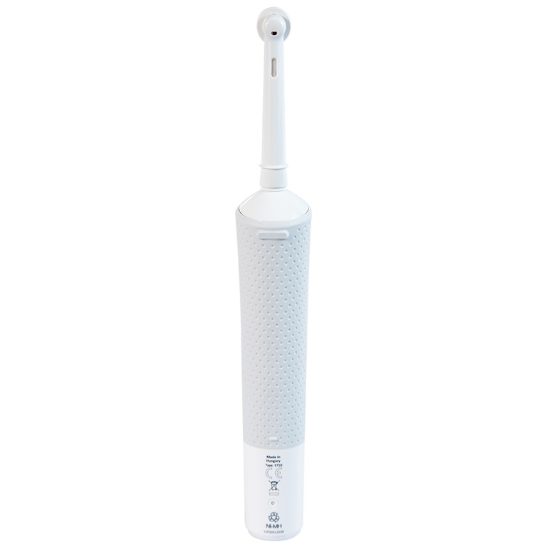 Bàn chải đánh răng điện Oral-B Vitality CrossAction White D100.413.1 loại bỏ được mảng bám và vết ố trên răng
