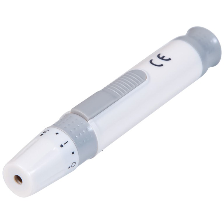 Máy đo đường huyết On Call Ez II ACON thiết kế gọn nhẹ, thao tác sử dụng đơn giản