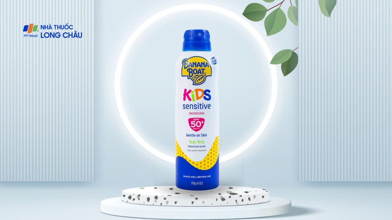 Xịt chống nắng Banana Boat Kids Sensitive SPF50+ (2).jpg